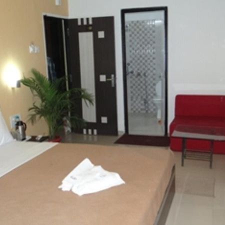 Linear Inn Indore Dış mekan fotoğraf